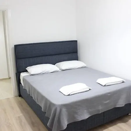 Apartment 2+1 Flat With Garden For Rent In Datca Center *