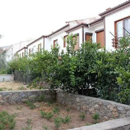 2+1 Flat With Garden For Rent In Datca Center *