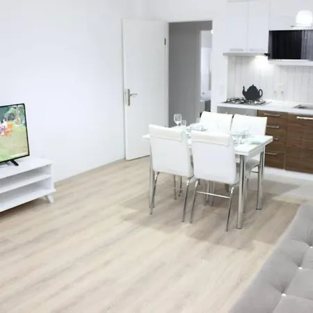 Apartment 2+1 Flat With Garden For Rent In Datca Center