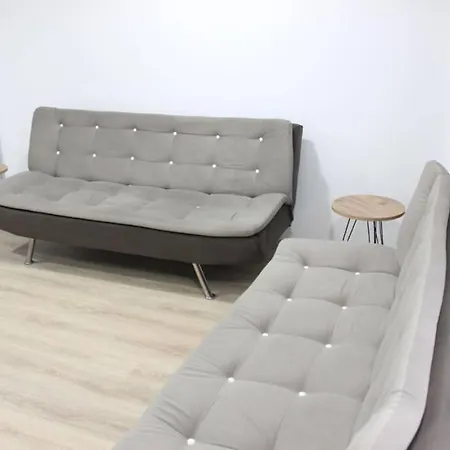 2+1 Flat With Garden For Rent In Datca Center 아파트